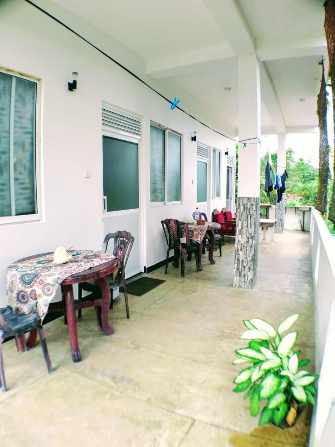 Madiha Guest Hotel Matara Exterior photo